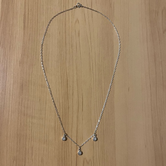 Sterling Silver Necklace with clear stones - Picture 5 of 5